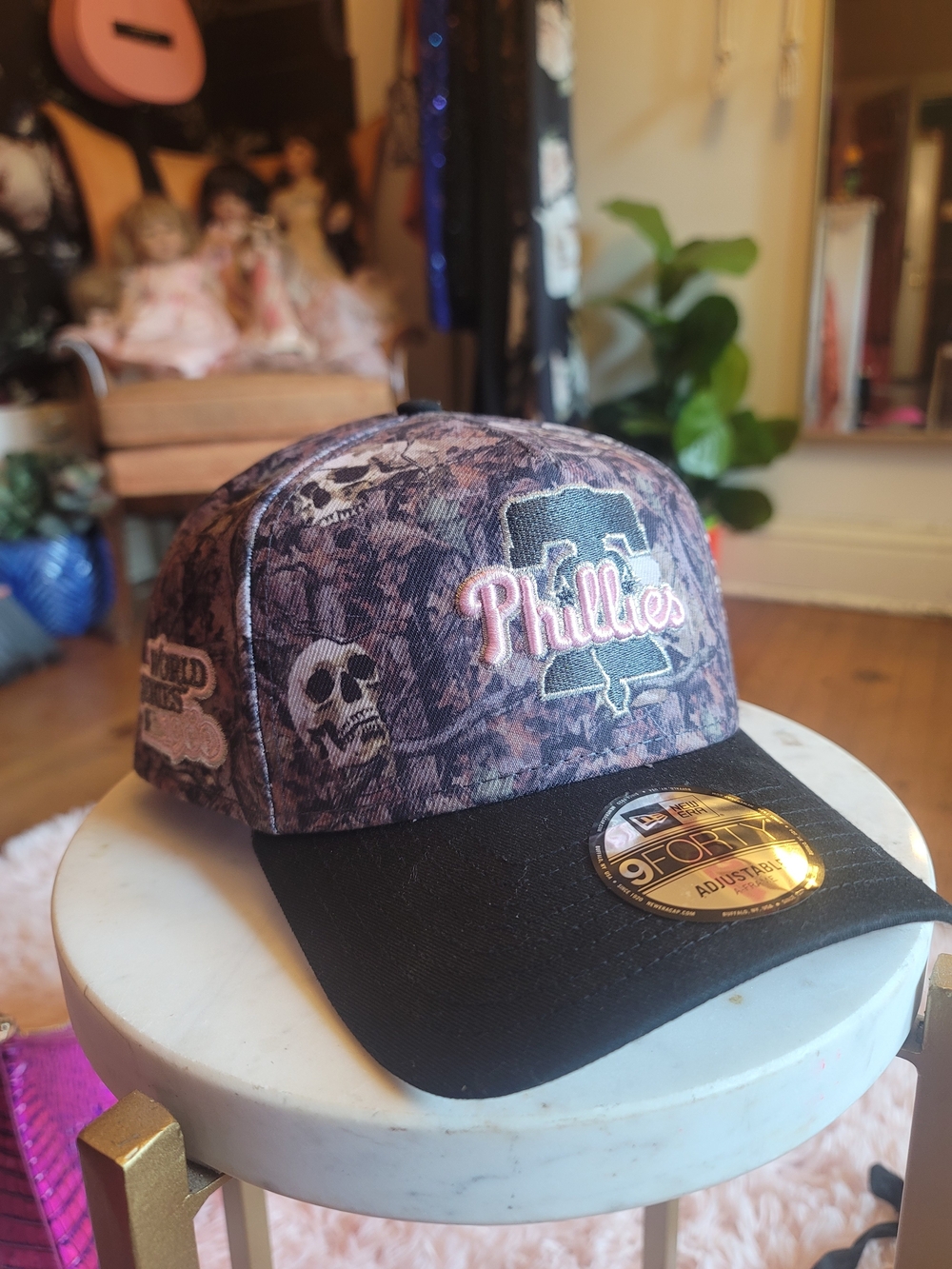 NWOT Philadelphia Phillies Pink & Black Camo And Skull Hat